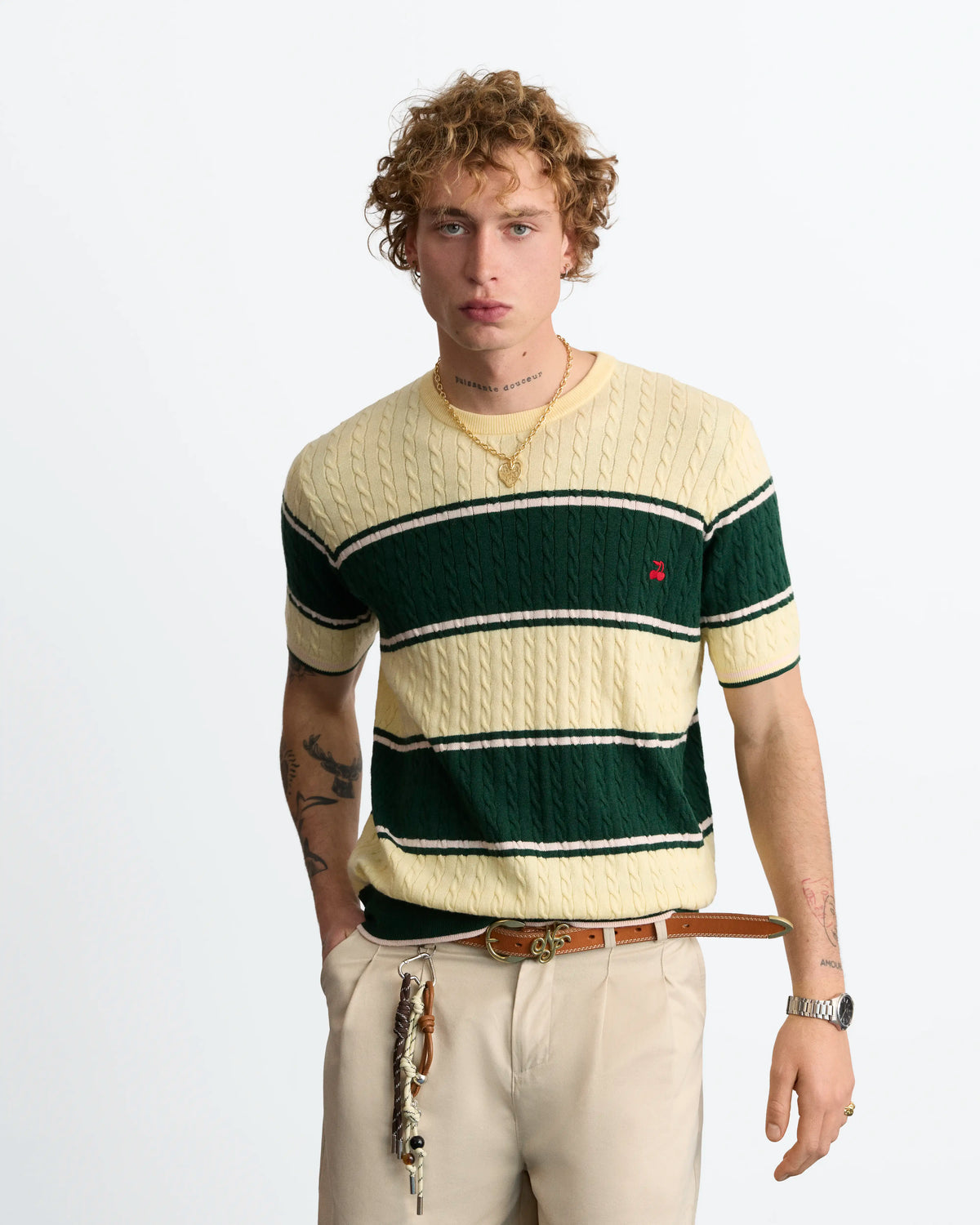 MAN [Model is 190 cm / 6’3” wearing size L]