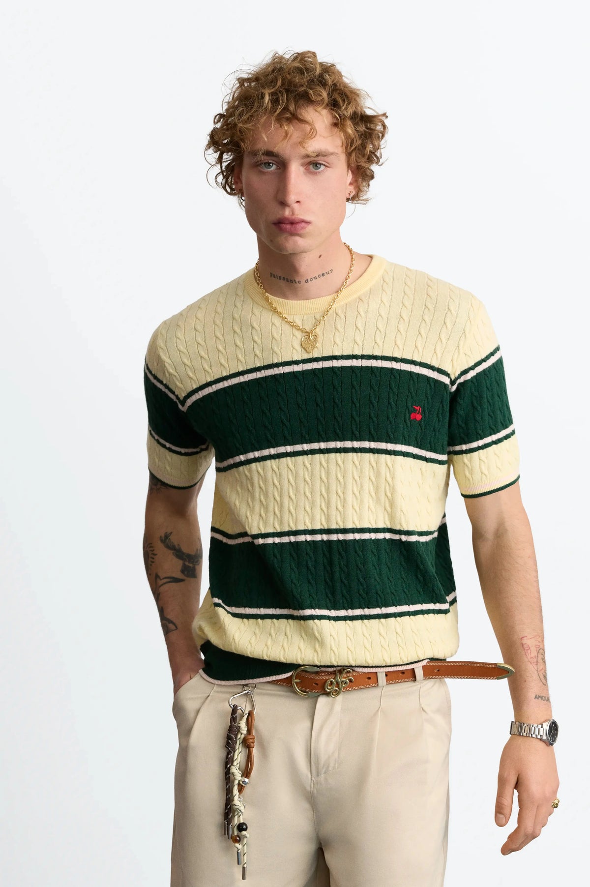 MAN [Model is 190 cm / 6’3” wearing size L]