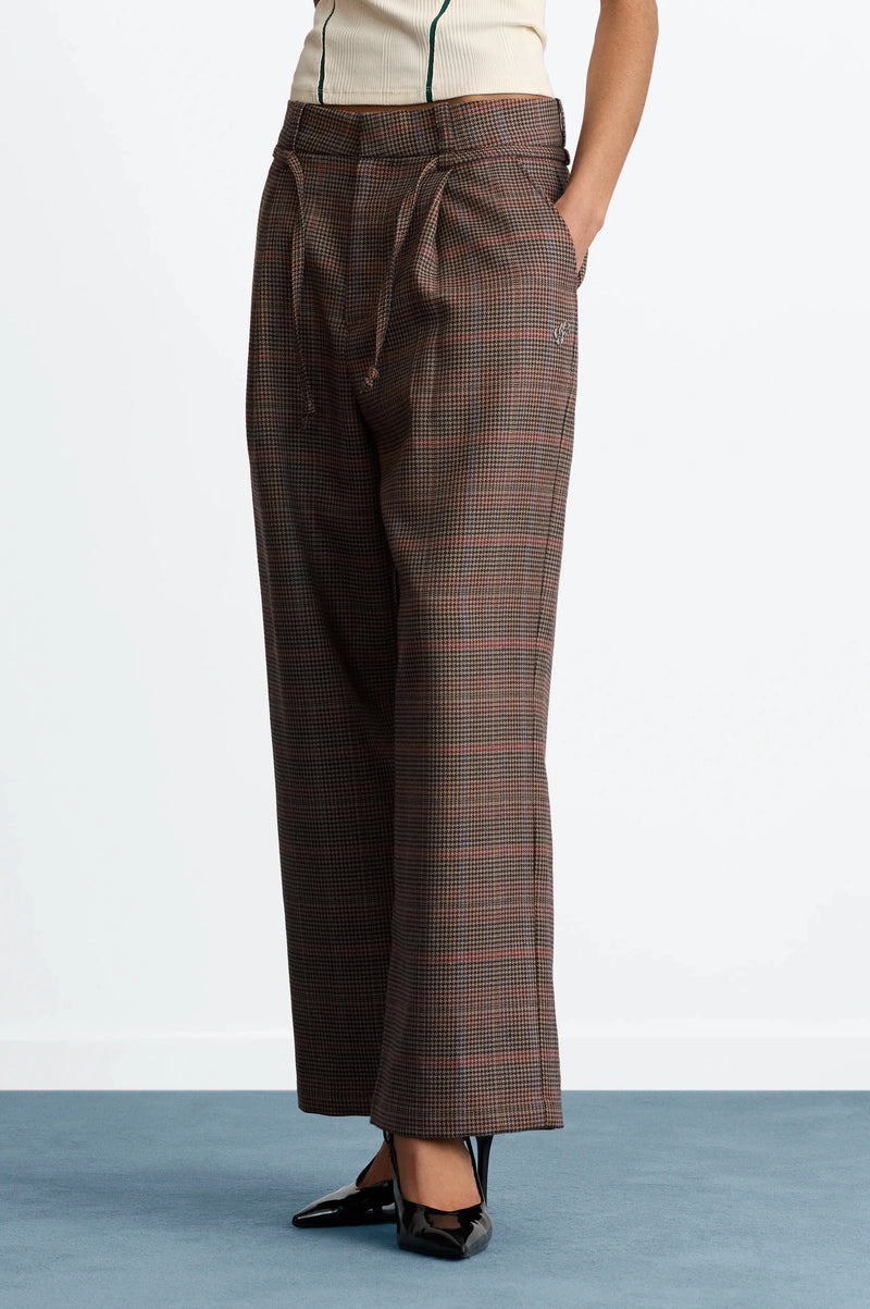 WOMAN [Model is 177 cm / 5’10” wearing size S]