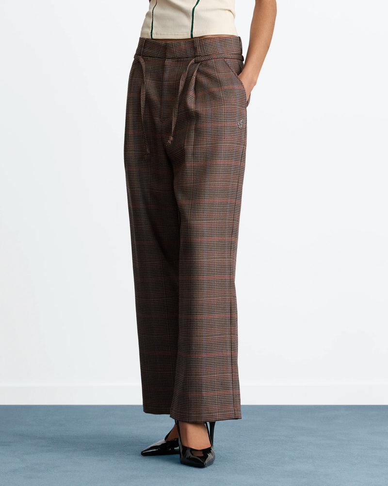 WOMAN [Model is 177 cm / 5’10” wearing size S]