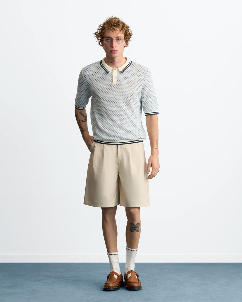 MAN [Model is 190 cm / 6’3” wearing size L]