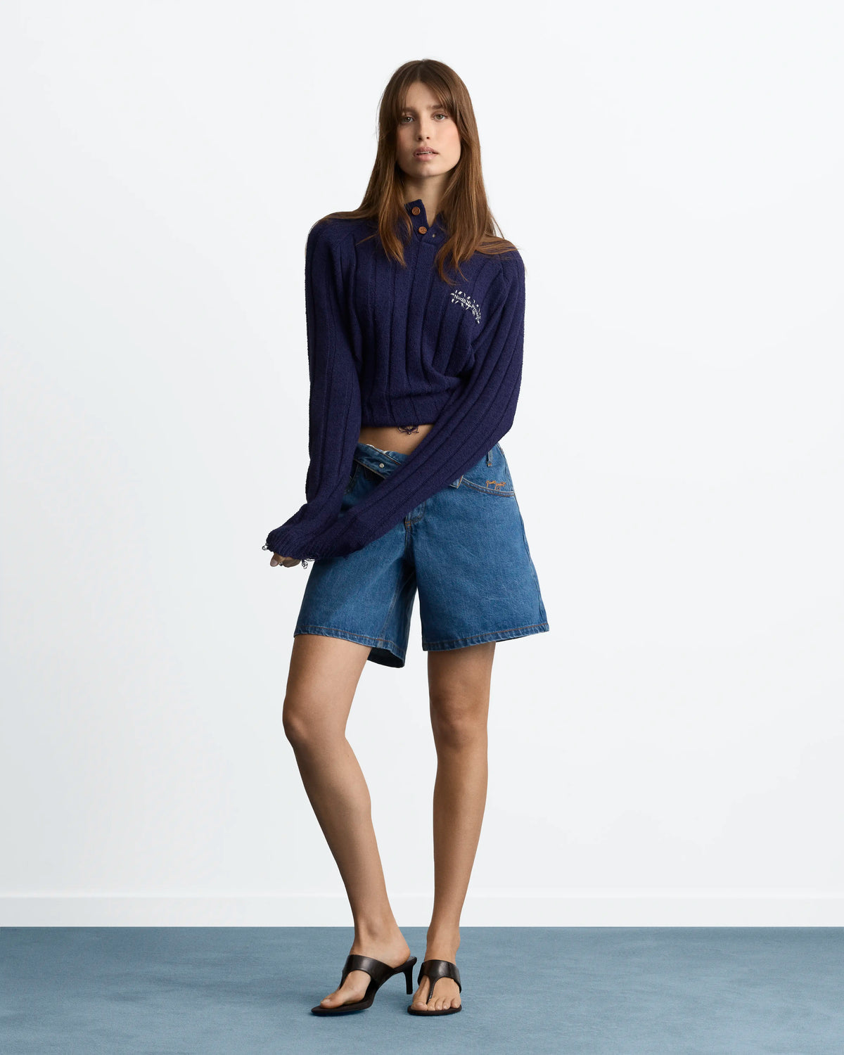 WOMAN [Model is 173 cm / 5’8” wearing size S]