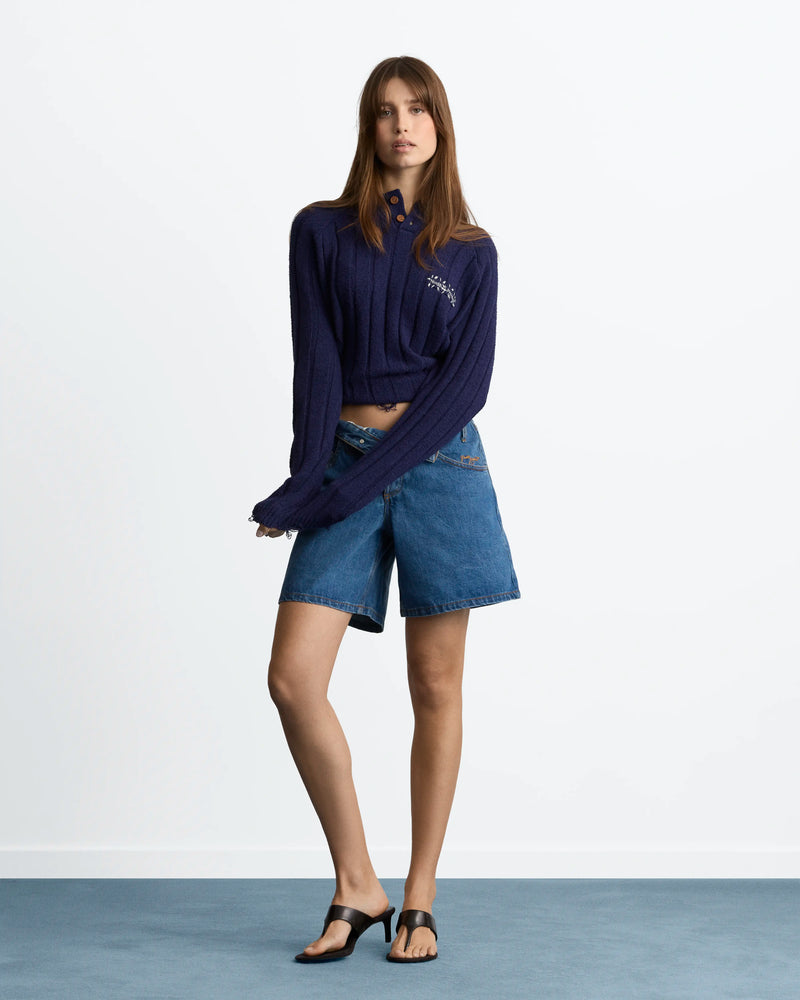 WOMAN [Model is 173 cm / 5’8” wearing size S]