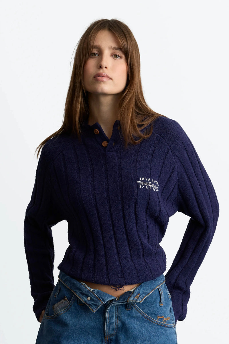 WOMAN [Model is 173 cm / 5’8” wearing size S]
