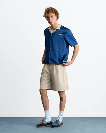 MAN [Model is 190 cm / 6’3” wearing size L]