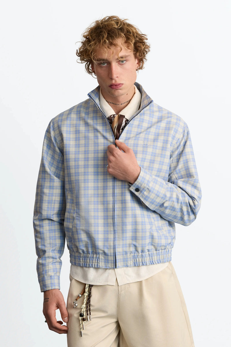 MAN [Model is 190 cm / 6’3” wearing size L]