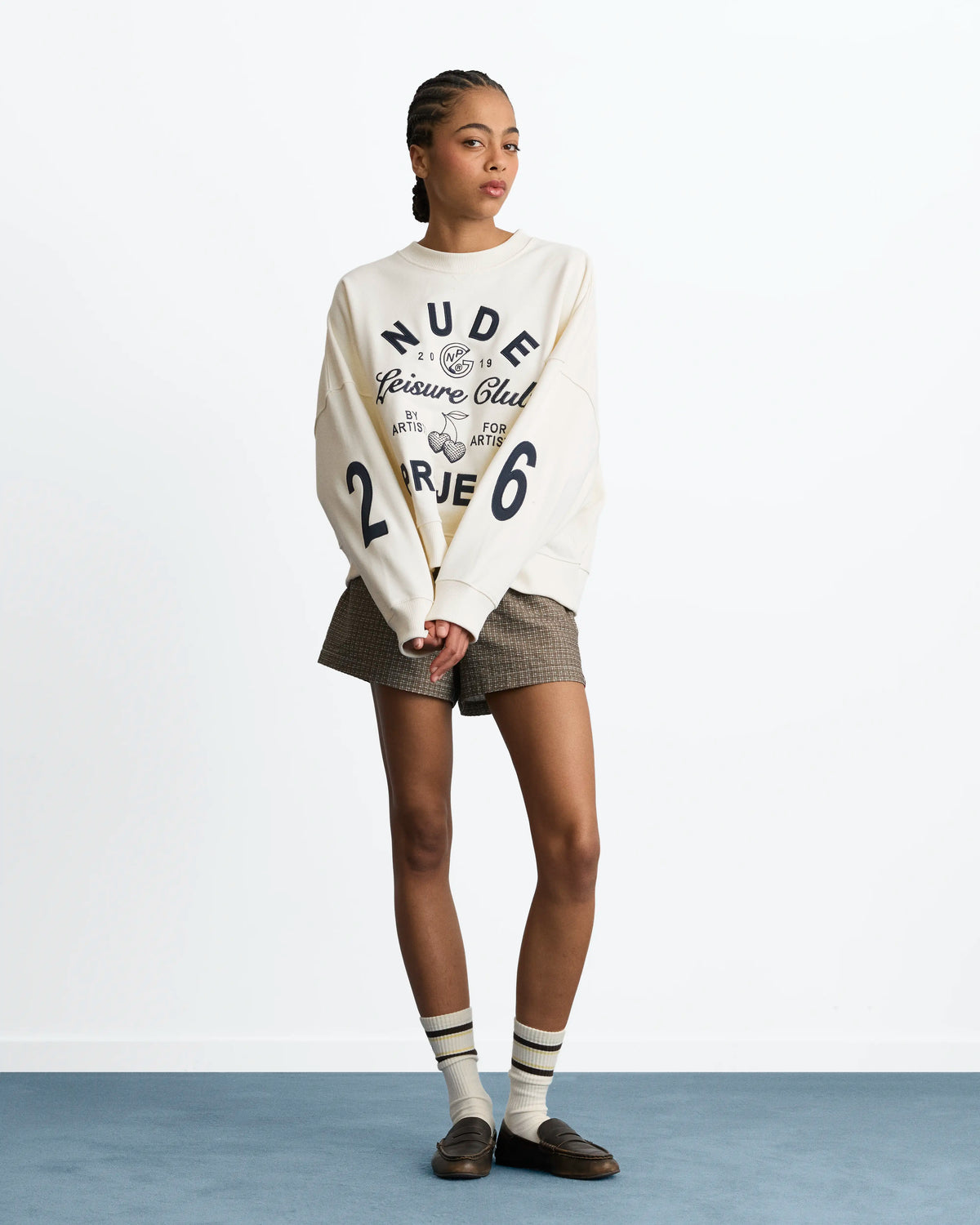 WOMAN [Model is 177 cm / 5’10” wearing size S]