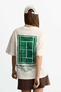 WOMAN [Model is 173 cm / 5’8” wearing size S]