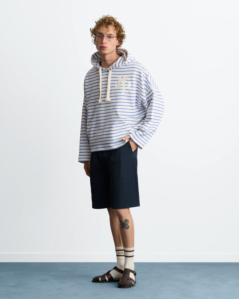 MAN [Model is 190 cm / 6’3” wearing size L]