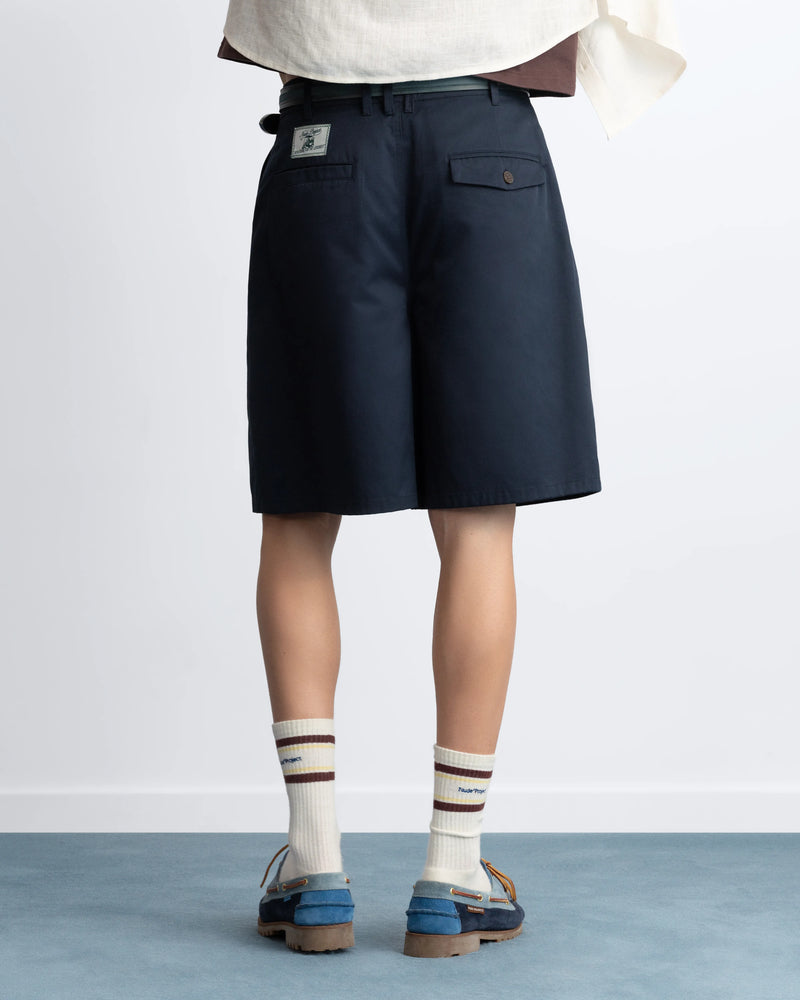 MAN [Model is 188 cm / 6’2” wearing size 42]