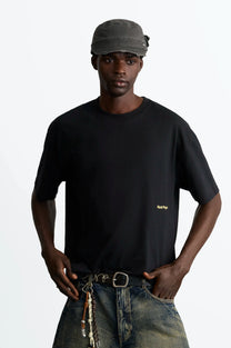 MAN [Model is 188 cm / 6’2” wearing size L]