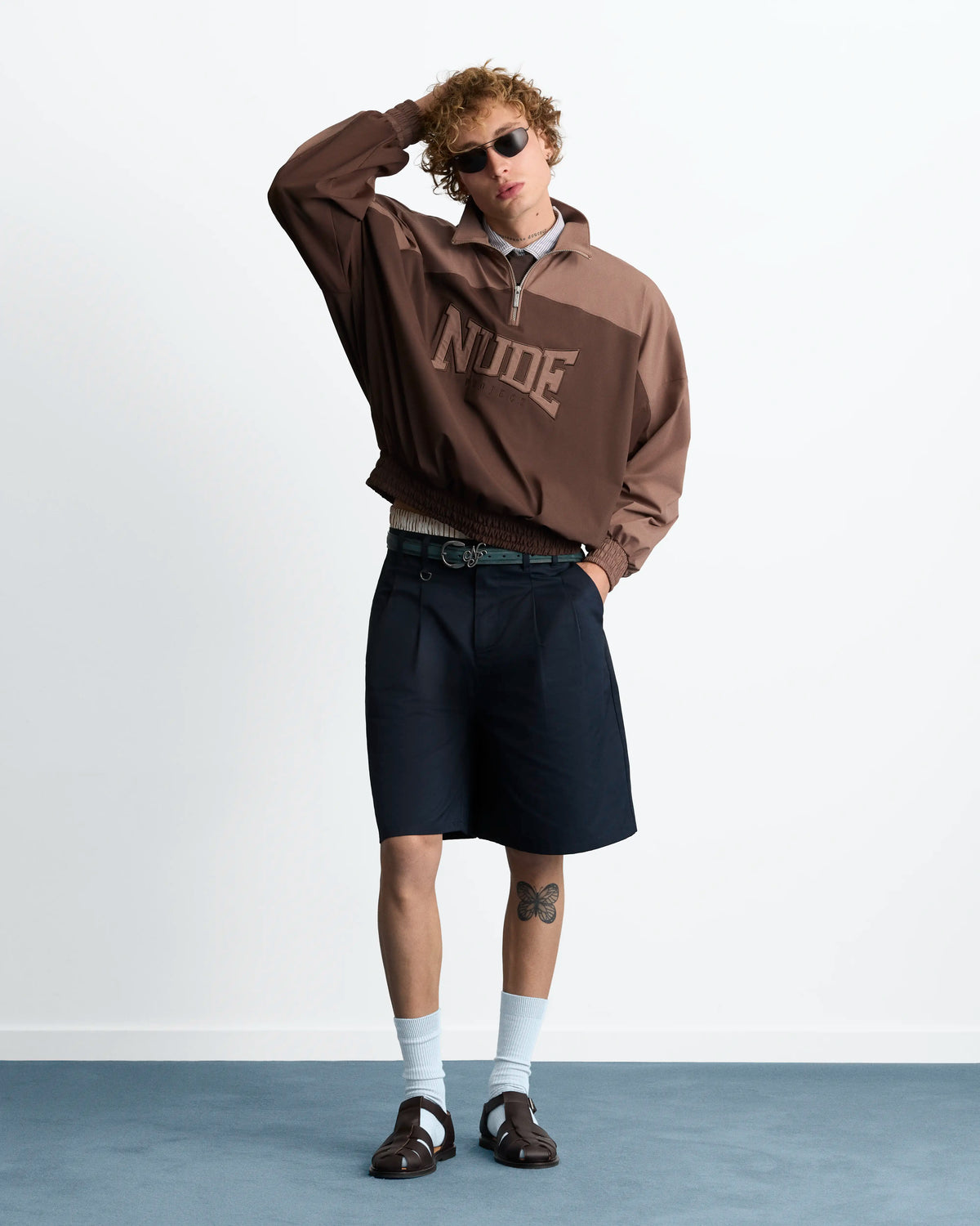 MAN [Model is 190 cm / 6’3” wearing size L]