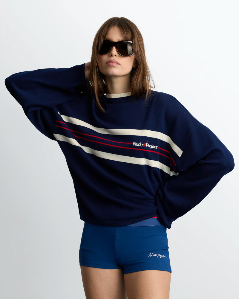 WOMAN [Model is 173 cm / 5’8” wearing size S]