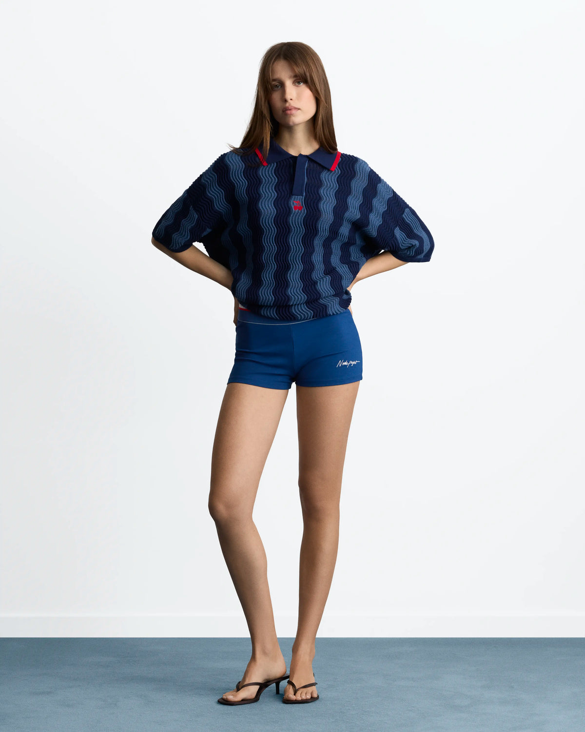 WOMAN [Model is 173 cm / 5’8” wearing size S]