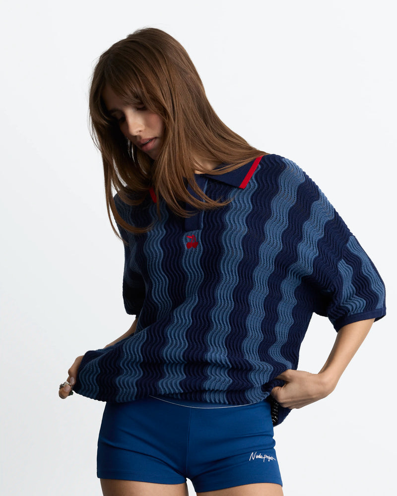 WOMAN [Model is 173 cm / 5’8” wearing size S]