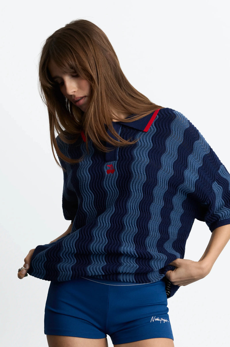 WOMAN [Model is 173 cm / 5’8” wearing size S]