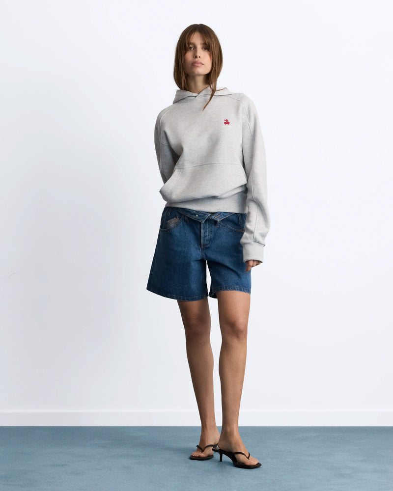 WOMAN [Model is 1.74m / 5’9” wearing size M]