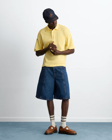 MAN [Model is 188 cm / 6’2” wearing size L]