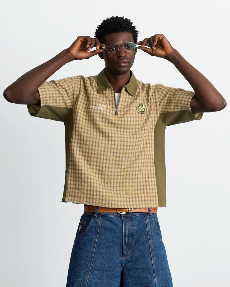 MAN [Model is 188 cm / 6’2” wearing size L]