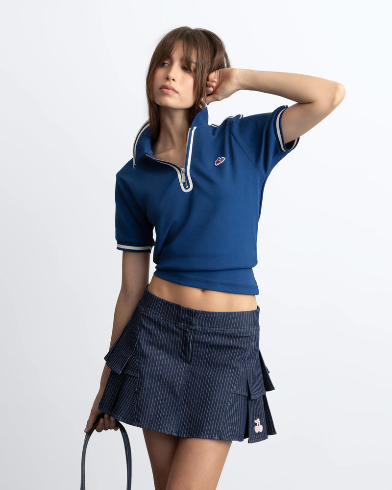 WOMAN [Model is 173 cm / 5’8” wearing size S]