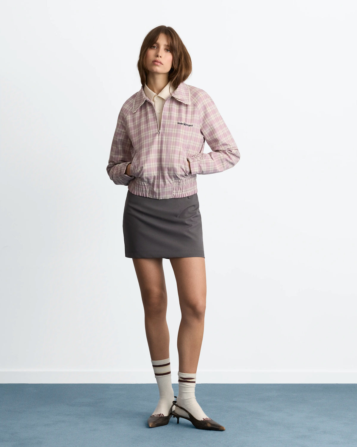 WOMAN [Model is 173 cm / 5’8” wearing size S]