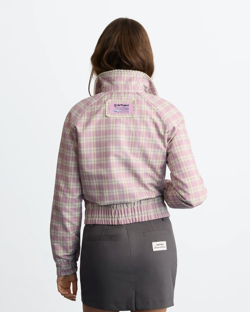 WOMAN [Model is 173 cm / 5’8” wearing size S]