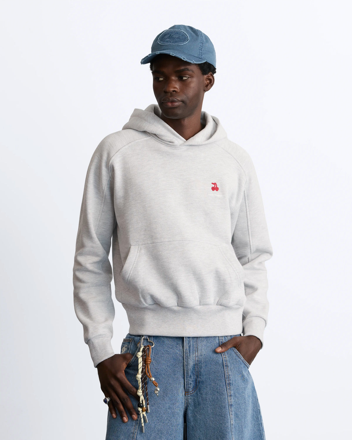 MAN [Model is 1.88m / 6’2” wearing size M]