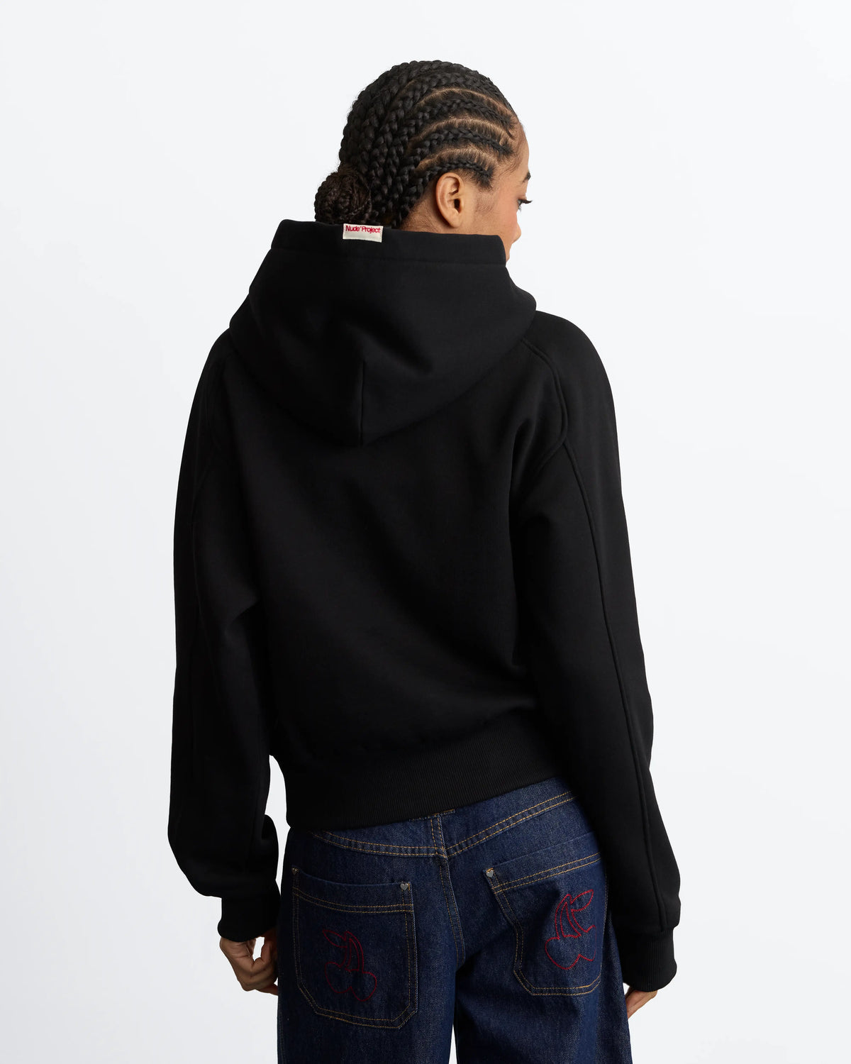 WOMAN [Model is 1.77m / 5’10” wearing size M]