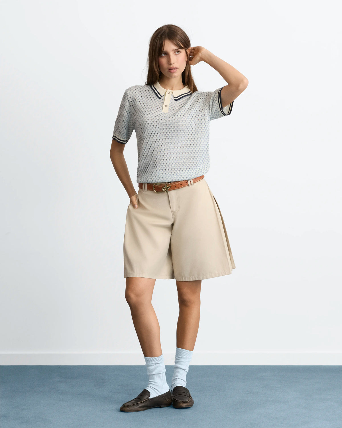 WOMAN [Model is 173 cm / 5’8” wearing size S]