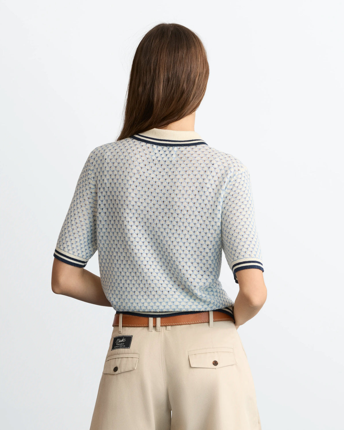 WOMAN [Model is 173 cm / 5’8” wearing size S]