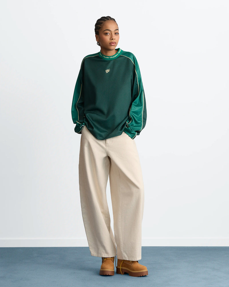 WOMAN [Model is 177 cm / 5’10” wearing size M]