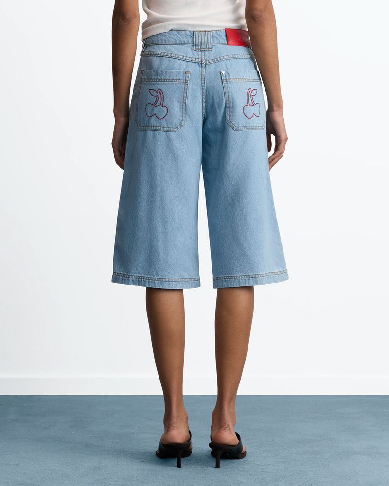 WOMAN [Model is 173 cm / 5’8” wearing size 36]