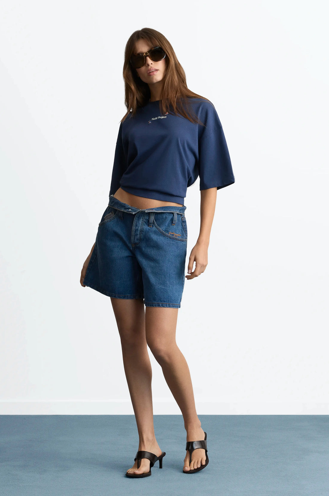 WOMAN [Model is 173 cm / 5’8” wearing size S]