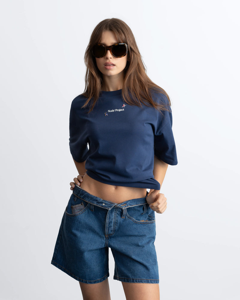 WOMAN [Model is 173 cm / 5’8” wearing size 36]