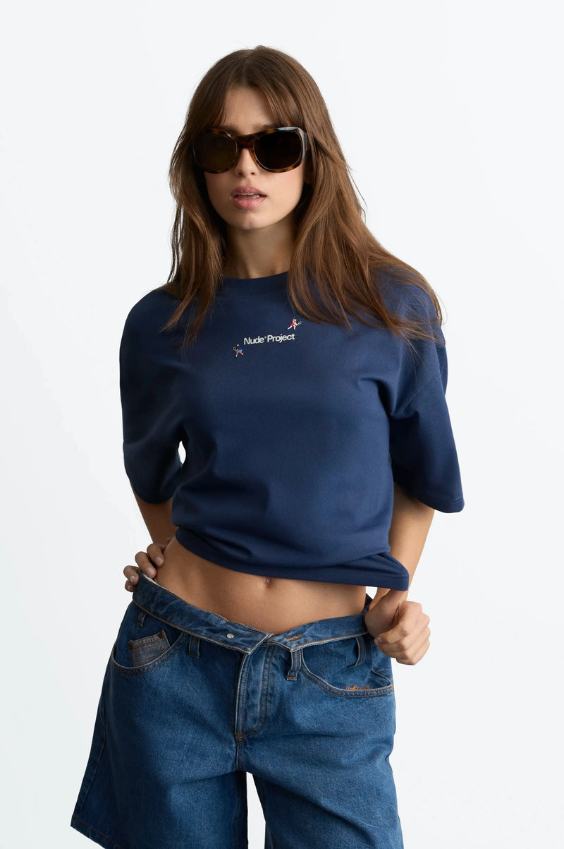 WOMAN [Model is 173 cm / 5’8” wearing size S]