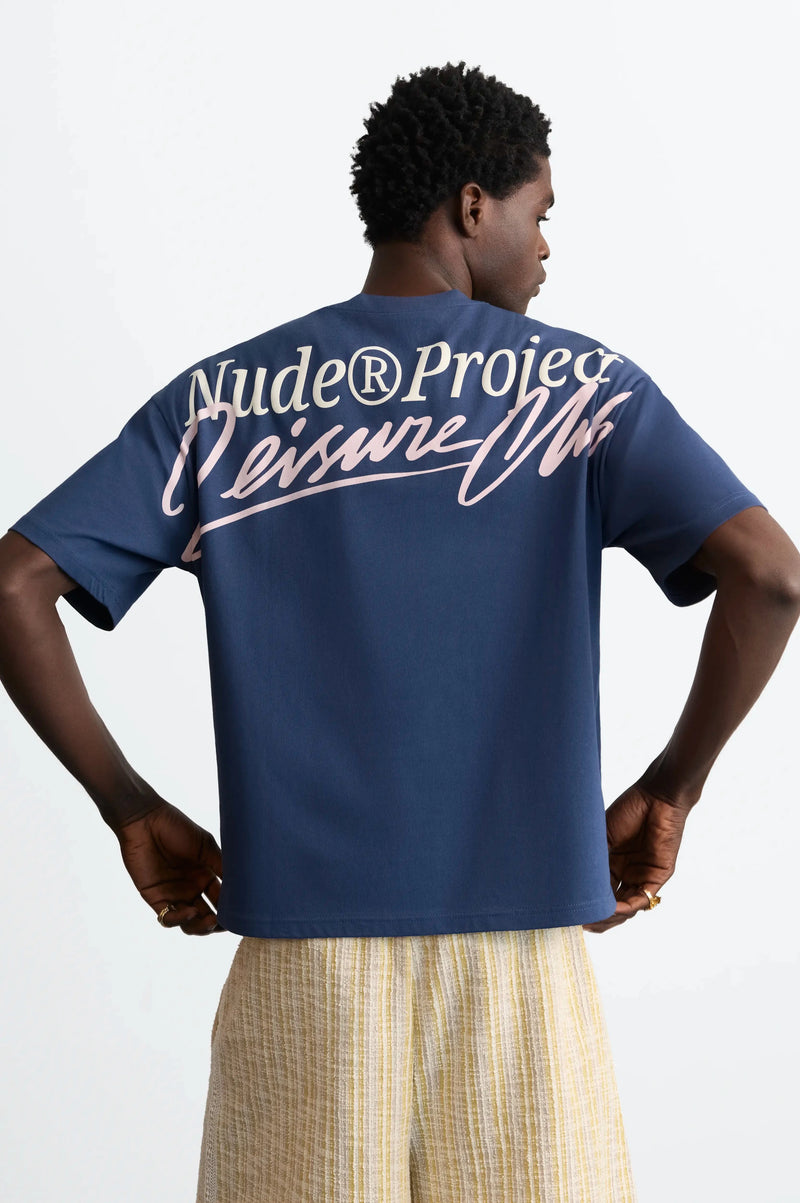 MAN [Model is 188 cm / 6’2” wearing size L]
