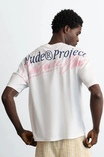 MAN [Model is 188 cm / 6’2” wearing size L]