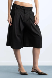 WOMAN [Model is 182cm / 6'0" wearing size 38]