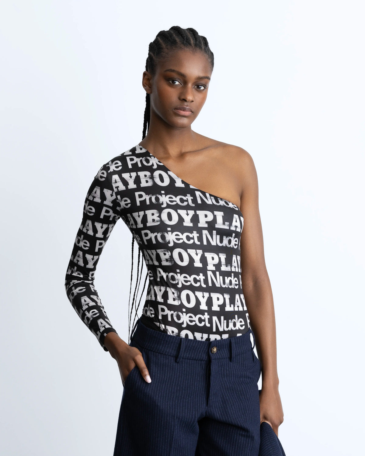 WOMAN [Model is 1.78 m / 5’10” wearing size S]