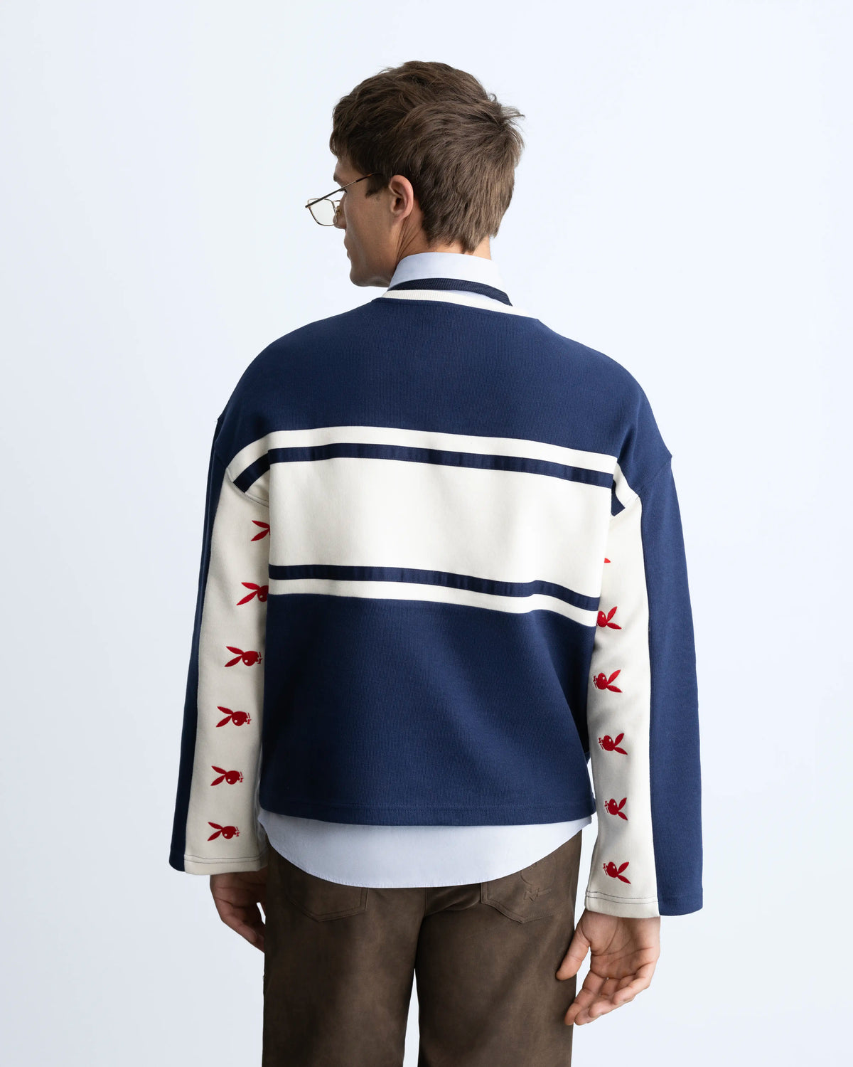 MAN [Model is 1.86 m / 6’1” wearing size M]