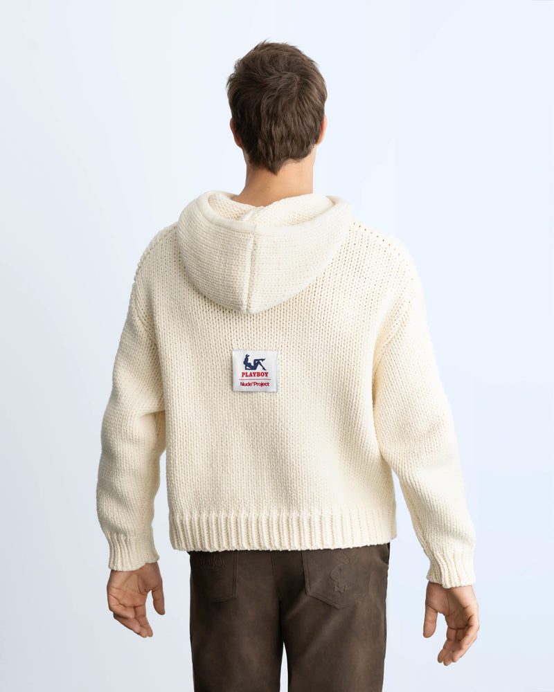 MAN [Model is 1.86 m / 6’1” wearing size M]