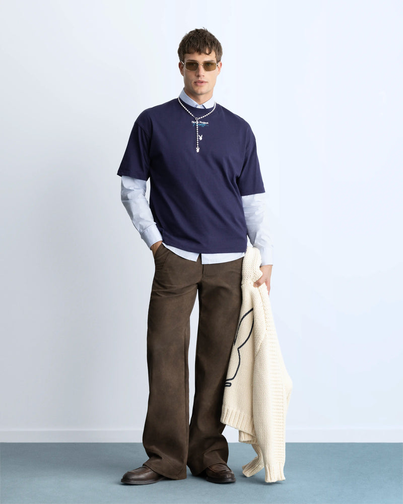 MAN [Model is 1.86 m / 6’1” wearing size M]