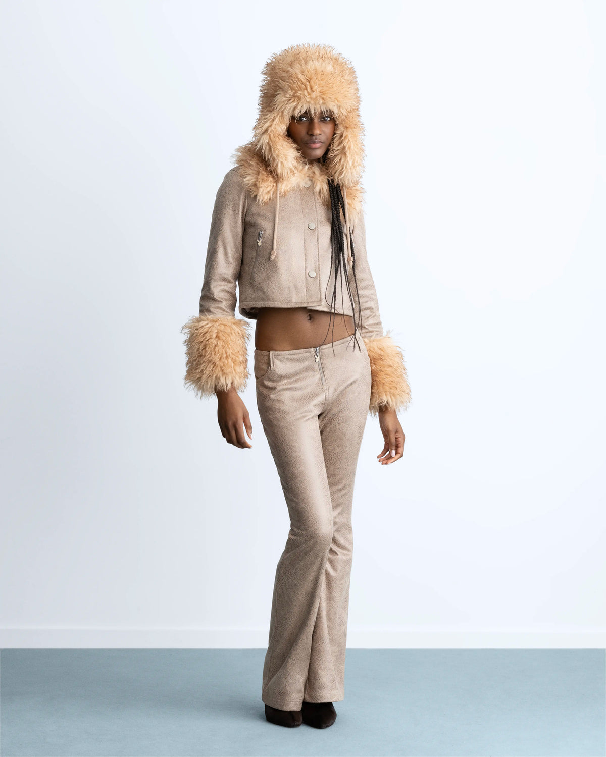 WOMAN [Model is 1.78 m / 5’10” wearing size XS]