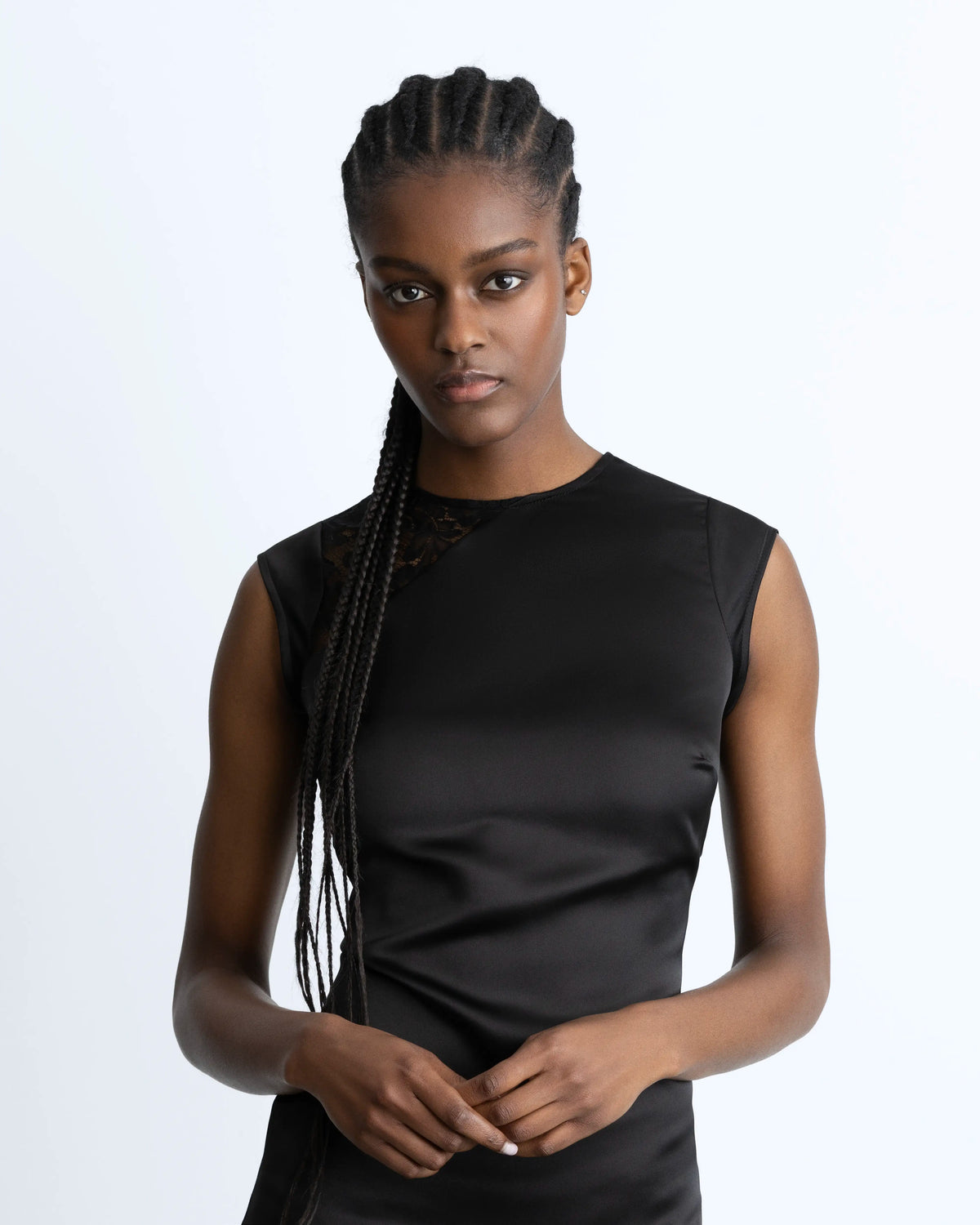 WOMAN [Model is 1.78 m / 5’10” wearing size XS]