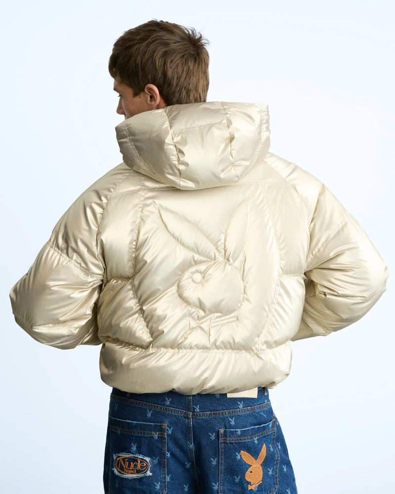 MAN [Model is 1.86 m / 6’1” wearing size M]