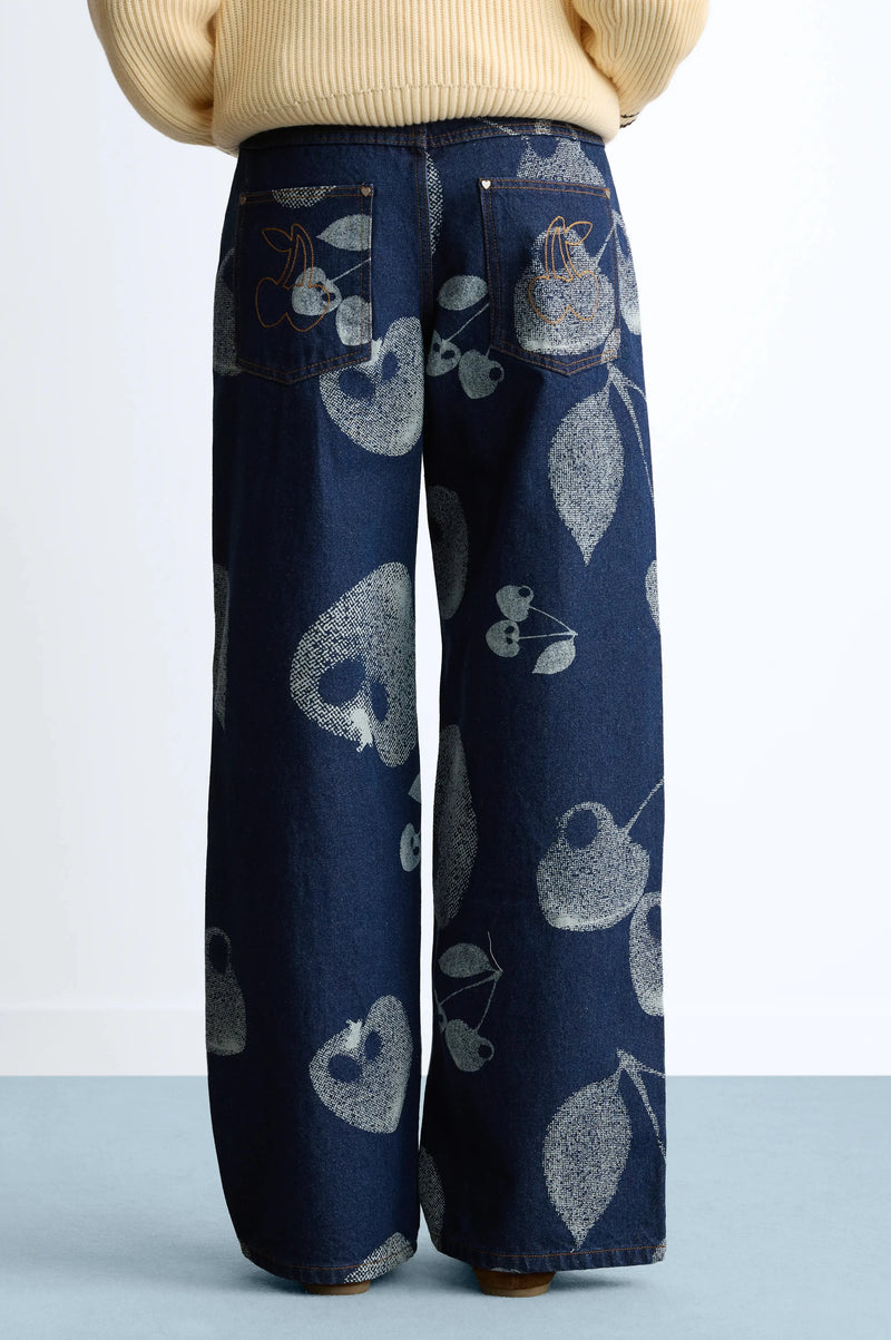 Cherry Old Baggy Woman Jeans