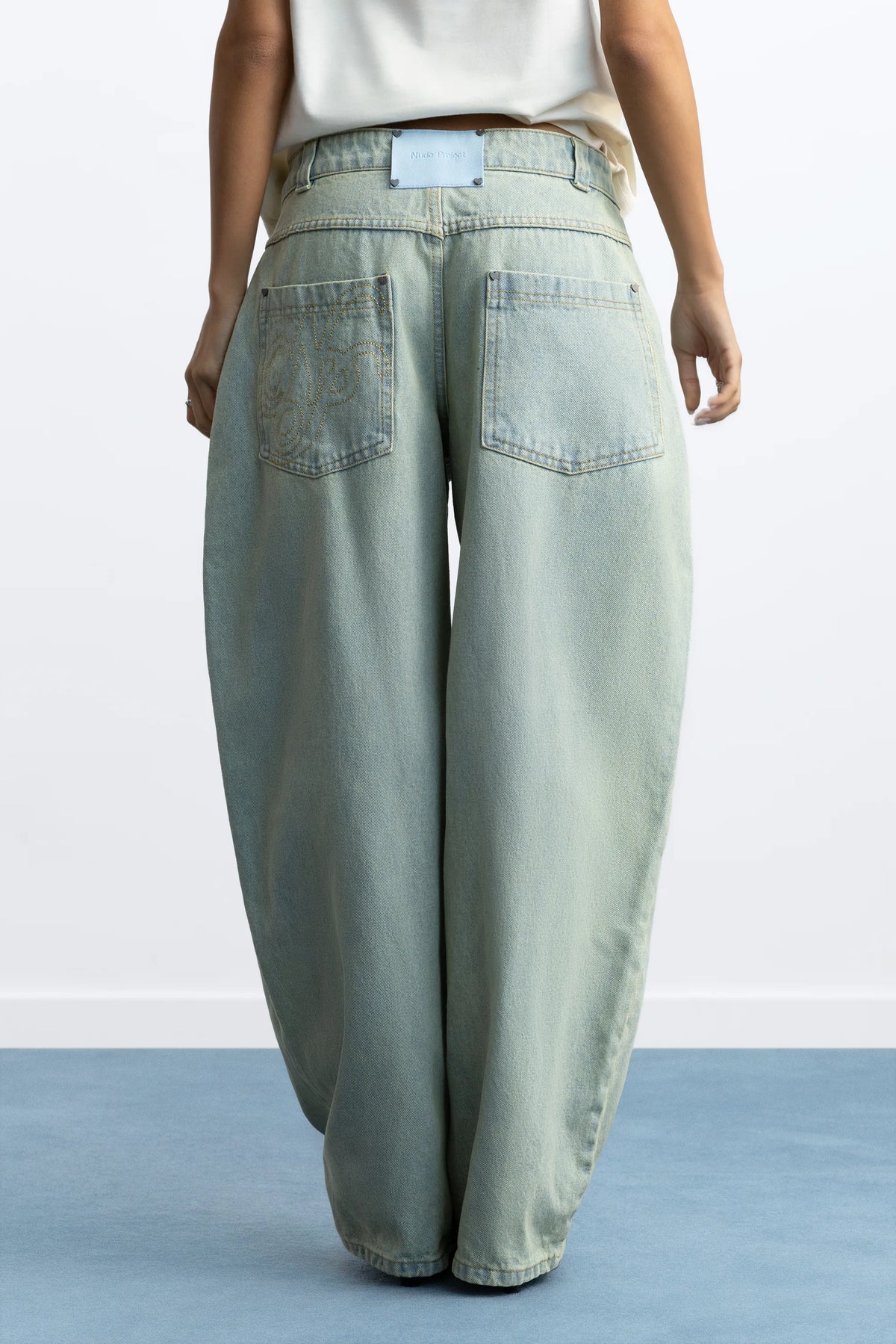 Barrel Jeans Acid Wash