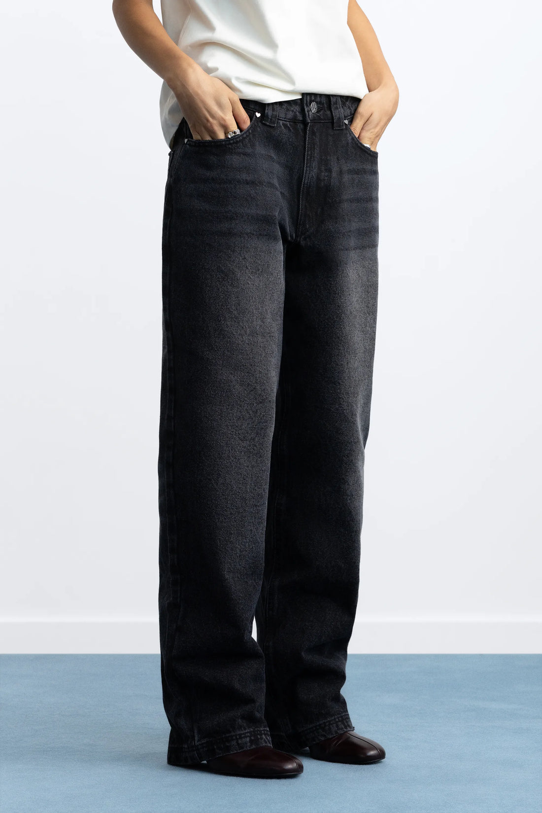 Basic Straight Jeans Black