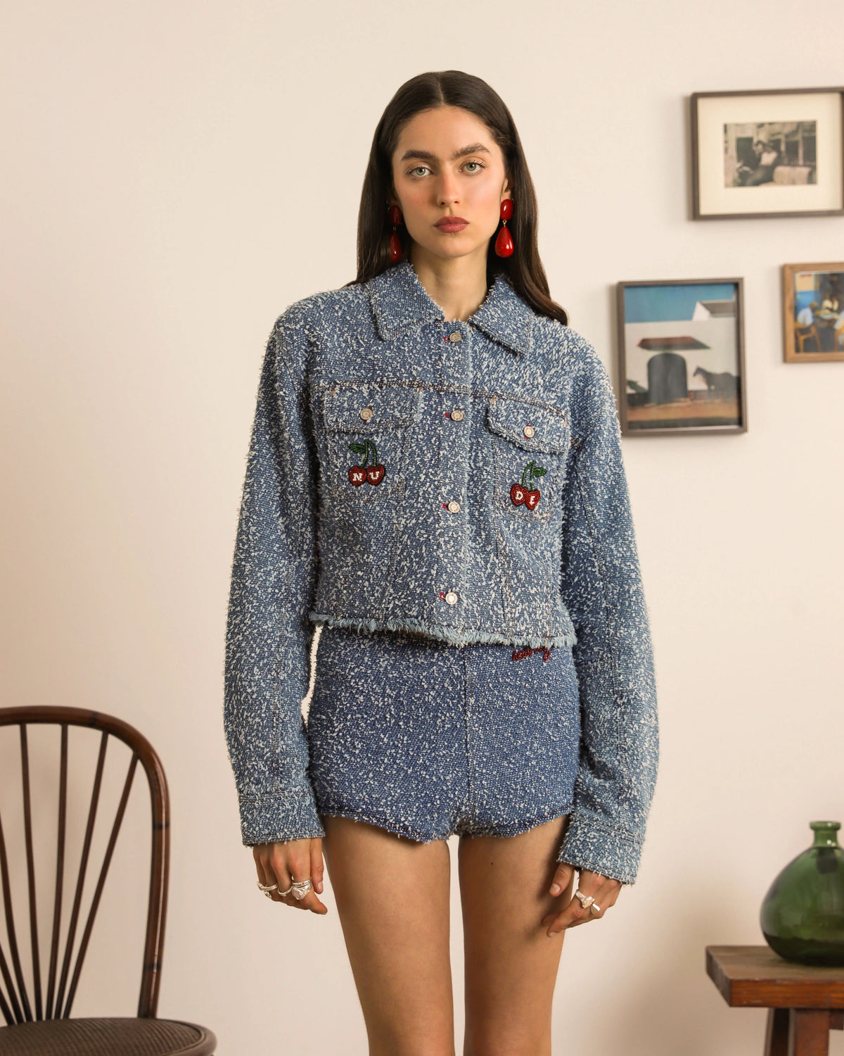 Woman [Model is 173cm/5’67” wearing size M]