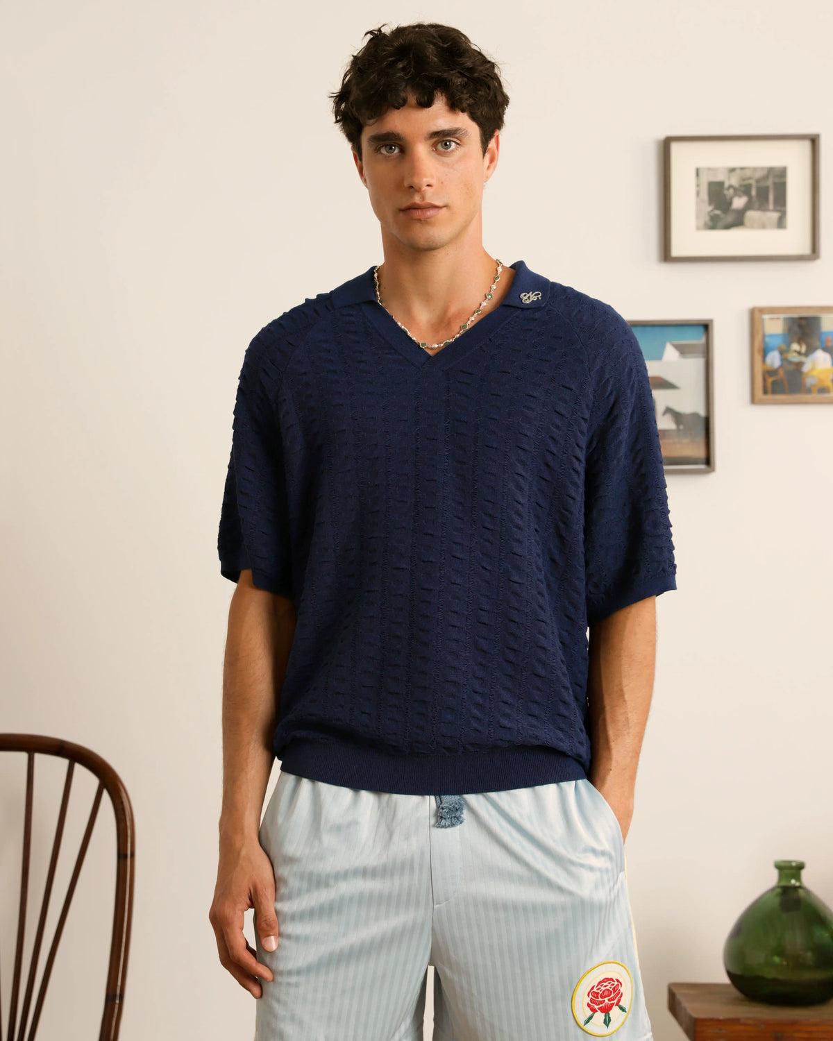 man [Model is 180cm/5’9” wearing size M]